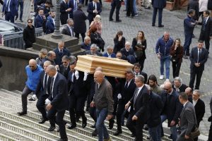 Roma – Funerali Augello, presenti premier Meloni e molti membri governo