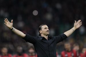 Emozioni a San Siro, addio Ibra: “Grazie Milan, lascio il calcio”