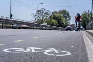 Latina – Ciclista cade e muore colpito da Bmw