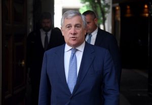 Salario minimo, Tajani “Lavoriamo per dare stipendi più ricchi”