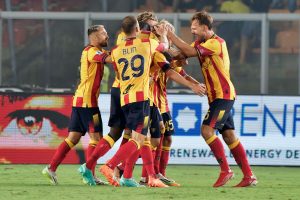 Serie A 23/34, debutto nero per le capitoline: Roma inchiodata dalla Salernitana, Lazio ribaltata a Lecce