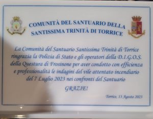 Torrice – Comunità SS Trinità ringrazia polizia per indagini su attentato incendiario