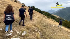 Maxi truffa all’Ue per “pascoli fantasma”, arresti e sequestri