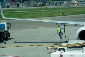 Fiumicino – Paura sul volo Roma-Shenzhen, motore in avaria e atterraggio d’emergenza