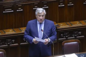 Migranti, Tajani “Serve una strategia globale di Unione Europea e Onu”