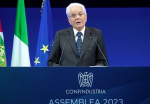 Mattarella “Non cavalcare paure, serve impegno per affrontare problemi”