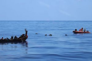 Emergenza a Lampedusa, 3800 in hotspot mentre proseguono sbarchi