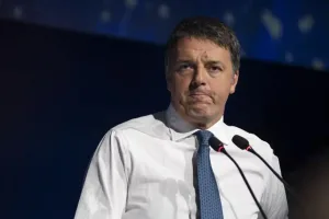 Renzi “Sui migranti Meloni sta perdendo la faccia”