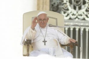 Papa Francesco in piazza San Pietro per il Concistoro, crea 21 nuovi cardinali