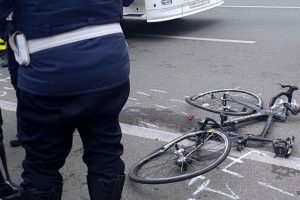 Latina, morto il ciclista 38enne travolto sulla Pontina