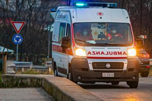 Latina, travolto da furgoncino guidato dal vicino di casa mentre va in bici: muore Sandro Crozzoletto