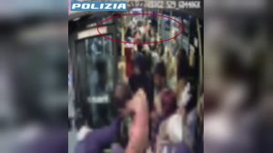 Bergamo, arrestata baby gang che aggredì minorenni su un bus