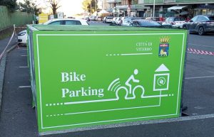 Viterbo, posti auto eliminati per il bike sharing nella trafficata Via Cattaneo