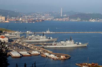 Comune di ViterboMarina Militare Italiana, Viterbo in trasferta a