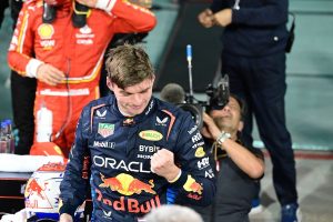 Verstappen in pole a Spielberg, seconda fila per Sainz