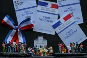 Francia al voto, urne aperte per rinnovare l’Assemblée Nationale