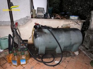 Palestrina, scoperto traffico di gasolio clandestino: sequestrati 5mila litri di carburante