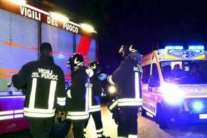 Fiumicino, carambola fra tre auto nella notte sull’Aurelia: feriti quattro ladispolani