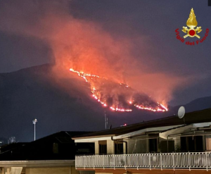 Weekend infernale nel sud Pontino: vasti incendi a Itri, Fondi e Lenola