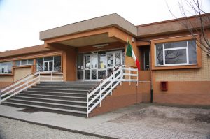 Viterbo – Caos Scuola Ellera, container ospiteranno gli alunni delle 12 classi durante i lavori