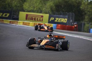 Trionfo McLaren in Ungheria, Norris cede la vittoria a Piastri