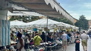 Viterbo – Mercato in Piazza della Rocca, Frontini: “Sono soddisfatta, un altro tassello è andato al suo posto”