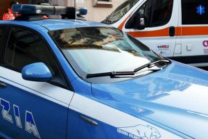 Ostia, botte da orbi per il controllo dei parcheggi: interviene la Polizia