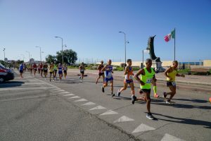 Aperte le iscrizioni per la “10km del Mare”, la gara podistica all’oasi delle Saline di Tarquinia