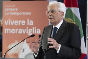 Lunedì d’emozione al Quirinale: restituzione della bandiera, così Mattarella ha celebrato Parigi 2024