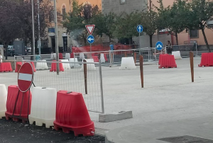 Viterbo – Vandali in azione a Piazza Crispi e Valle Faul, danneggiati e rubati motorini