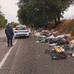 Cerveteri, accordo Comune-Città Metropolitana sui rifiuti: Via Settevene-Palo sarà bonificata