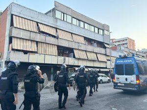 Roma – Sgomberato l’ex hotel Cinecittà