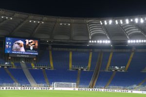 Lazio, il pugno dell’Uefa: chiusi due settori della Nord per cori razzisti