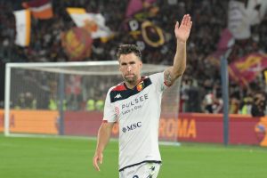 Leader, valori e rimpianti: AS Roma, lascia il calcio il tuo Kevin Strootman