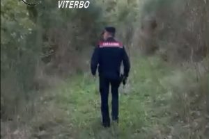 Vejano – Escursionista si perde nei boschi, ritrovato dai carabinieri forestali (FOTO)