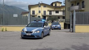 Cassino – Pestaggio, minacce e bombe carta, 3 misure cautelari