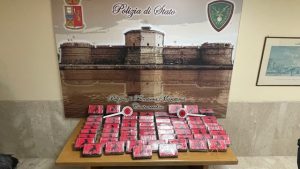 Civitavecchia – La polizia di frontiera blocca un carico di 87 chili di cocaina, valeva 10 milioni di euro (FOTO)