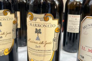 Wine Searcher, il miglior vino italiano 2024 è un Brunello di Montalcino