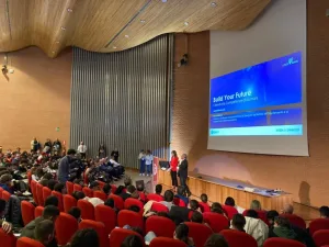 Intesa Sanpaolo incontra 800 studenti alla Federico II di Napoli