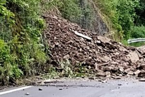 Montefiascone – Ancora una frana sulla Verentana, transennata una parte di strada