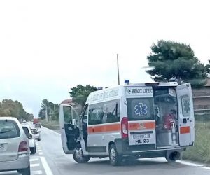 Cisterna, auto falcia bici in Via Tivera: muore ciclista 67enne