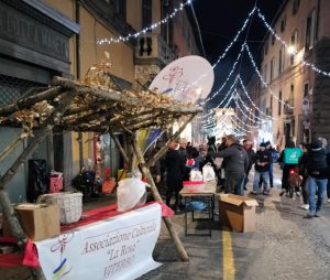 L’arrivo di Babbo Natale a Viterbo (video) e gli appuntamenti natalizi