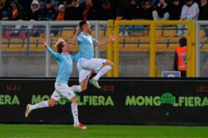 Brividi e sofferenza, ma ripartenza fu: risposta Lazio, sbancata Lecce