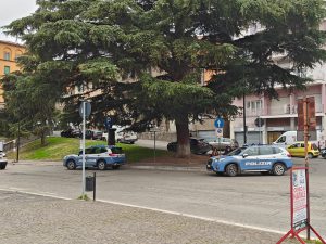 Viterbo – Aggredisce un uomo in un bar e gli spruzza addosso del detersivo, Daspo Willy per un giovane