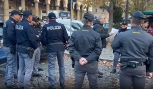 Roma – Controlli sempre più serrati a Termini ed Esquilino, identificati 197 stranieri (VIDEO)