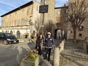 Viterbo – A Bagnaia entra in funzione la ZTL h24 con telecamere: “Misura che migliorerà anche valore immobiliare del borgo”