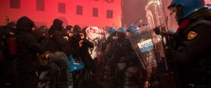 Roma – Scontri a manifestazione per Ramy, denunciate 39 persone