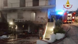 Minturno – Incendio in appartamento, nessun ferito