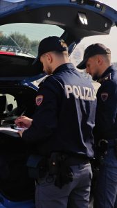 Roma – Controllo straordinario della polizia sulle periferie e sull’hinterland romano